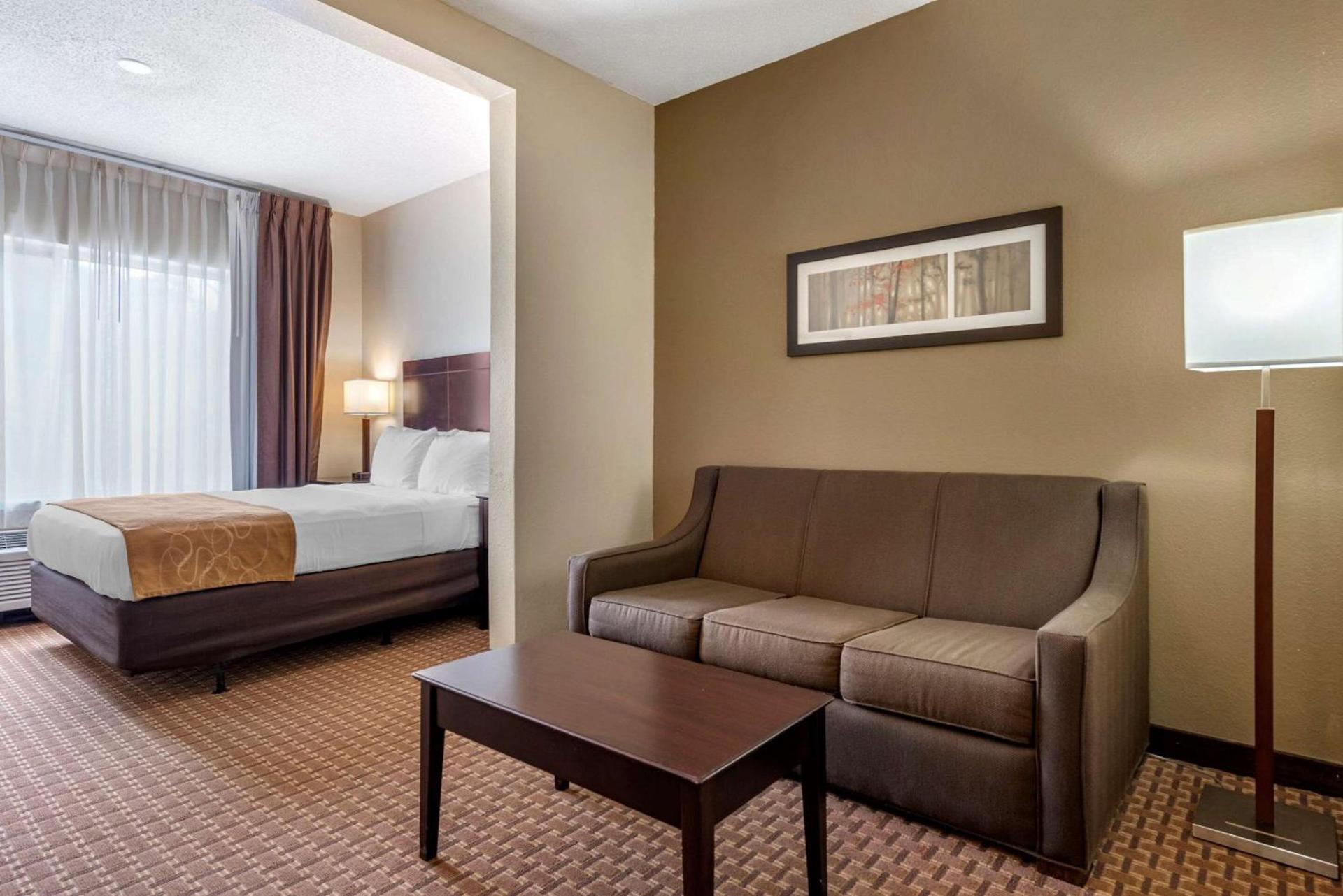 SureStay by Best Western Marion photo 7