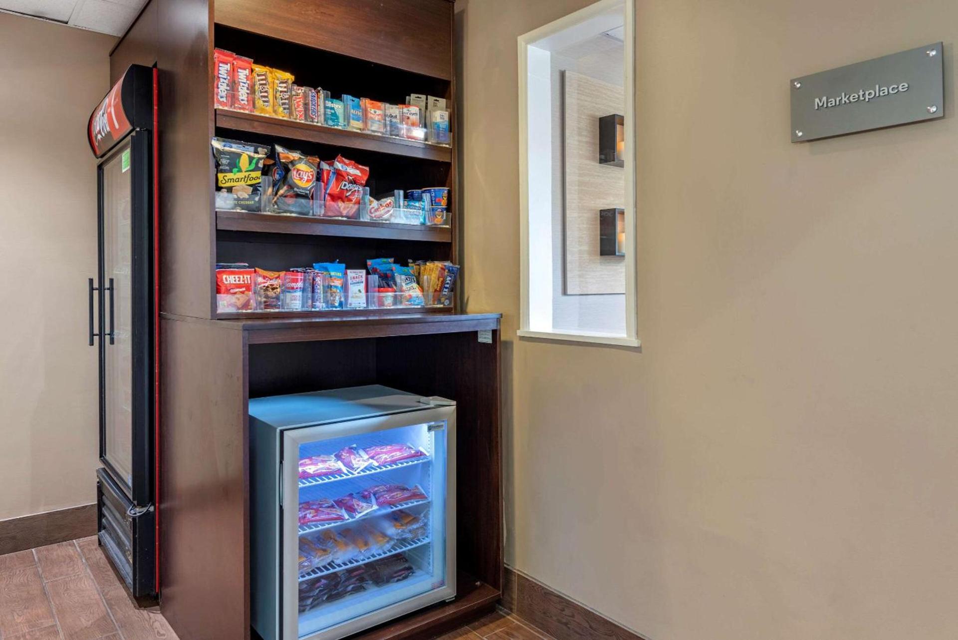 SureStay by Best Western Marion photo 24