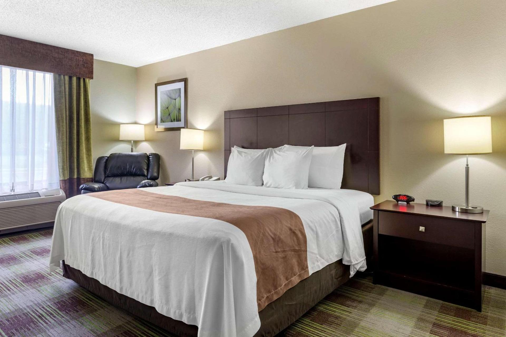 Quality Inn St Robert - Ft Leonard Wood photo 18