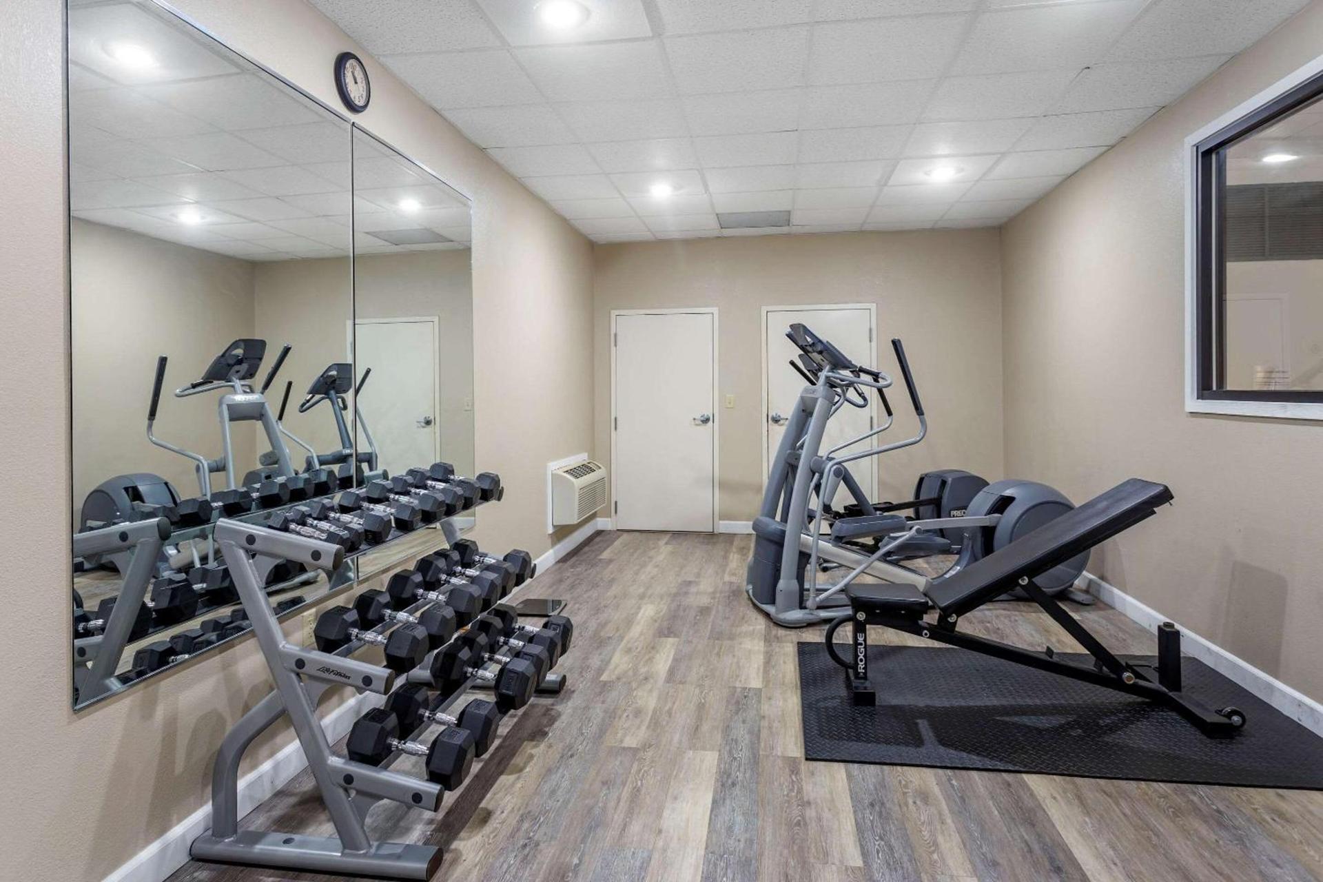 Quality Inn St Robert - Ft Leonard Wood photo 24
