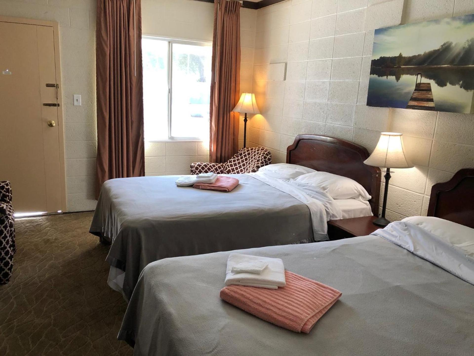 Rolling Hills Motel photo 5