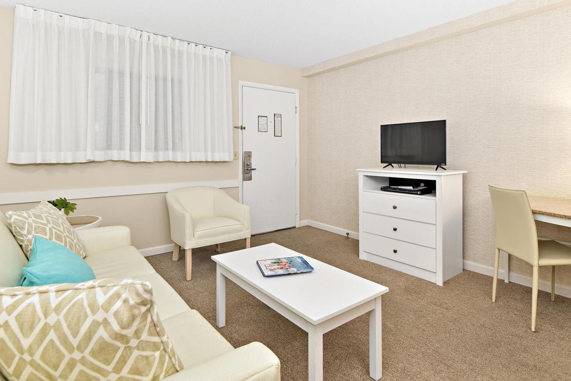 Brighton Suites Hotel photo 12
