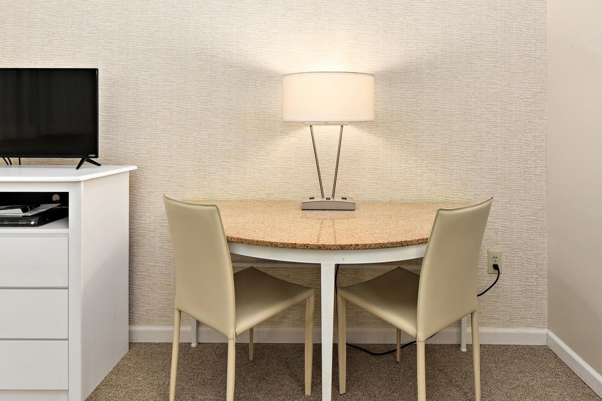 Brighton Suites Hotel photo 32