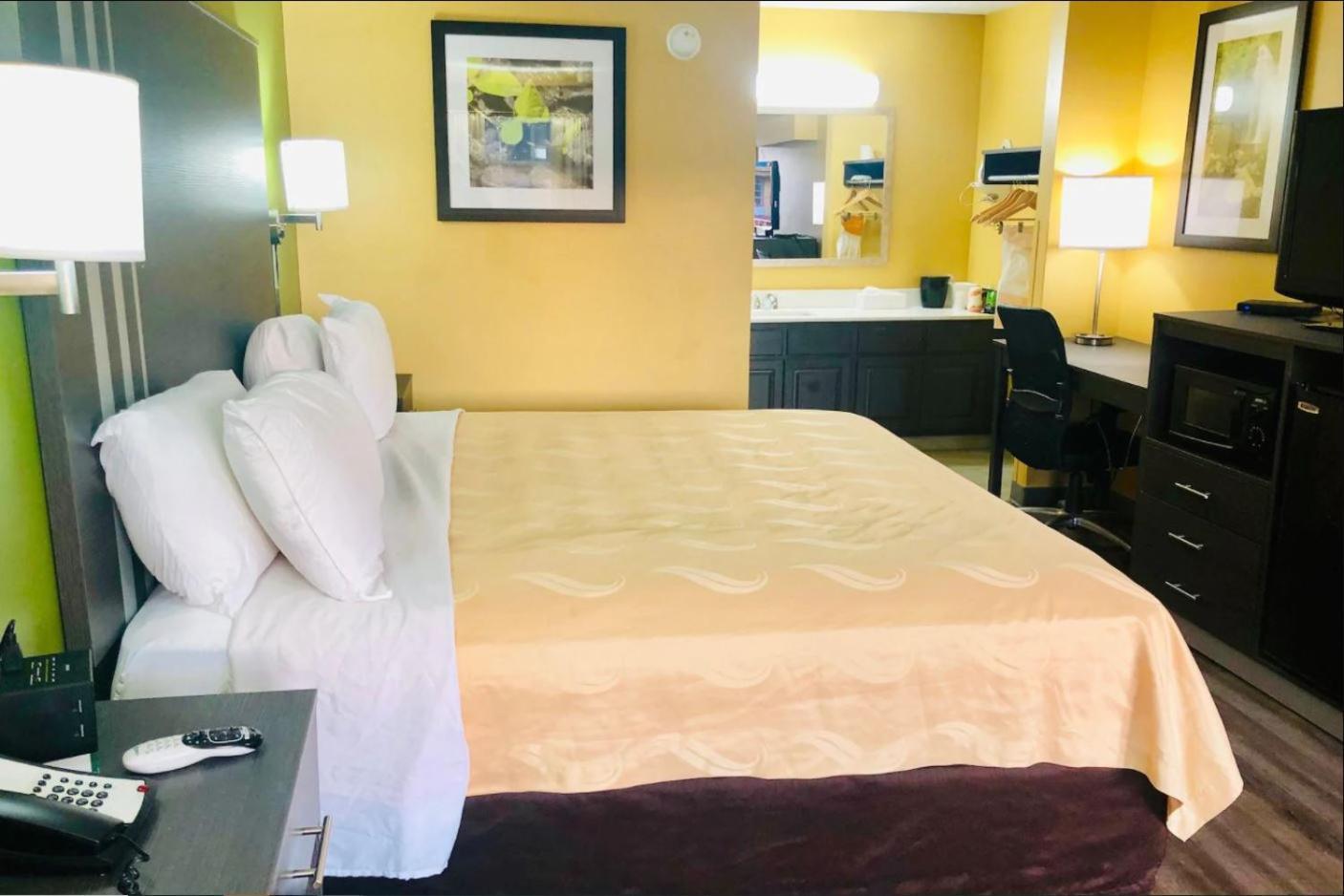 Baymont by Wyndham Selma photo 28