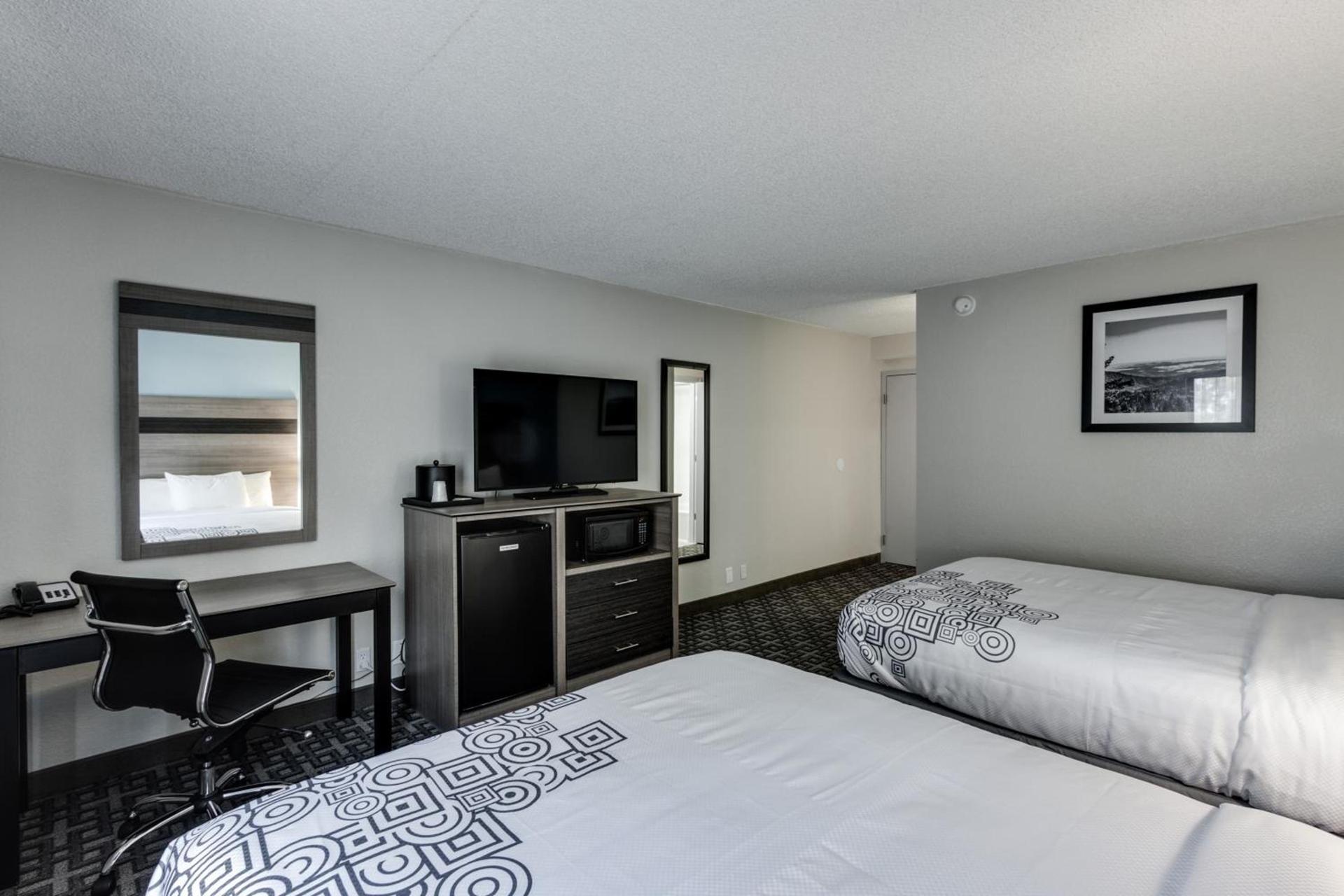 Days Inn & Suites by Wyndham Spokane photo 23