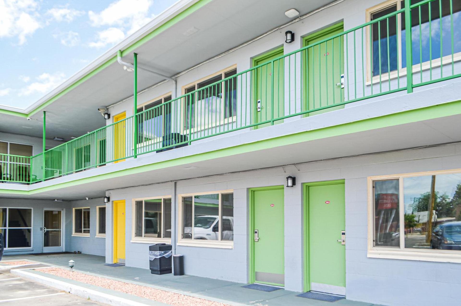 GREELEY UNIVERSITY INN/ GREELEY INN photo 5