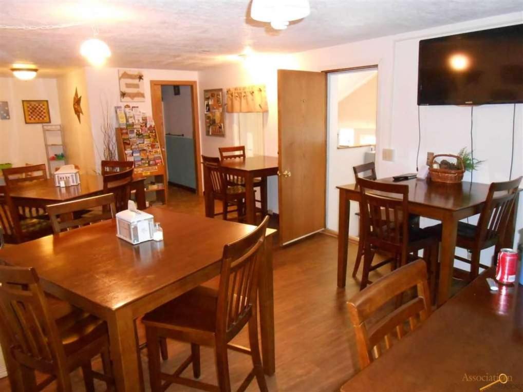 The Brookside Motel Keystone Near Mt Rushmore photo 29