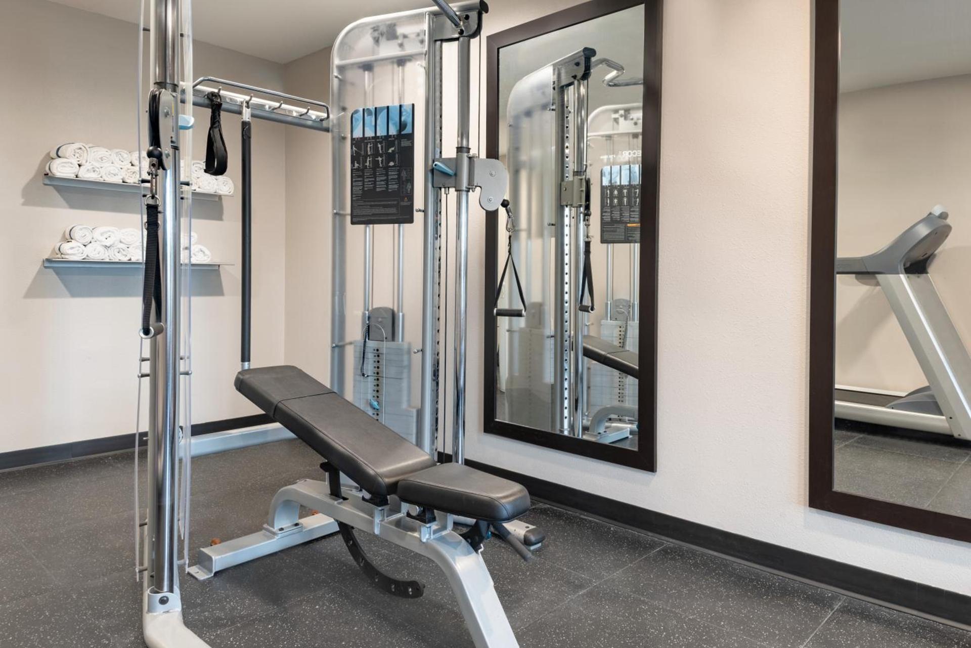 Country Inn & Suites by Radisson, Pella, IA photo 37