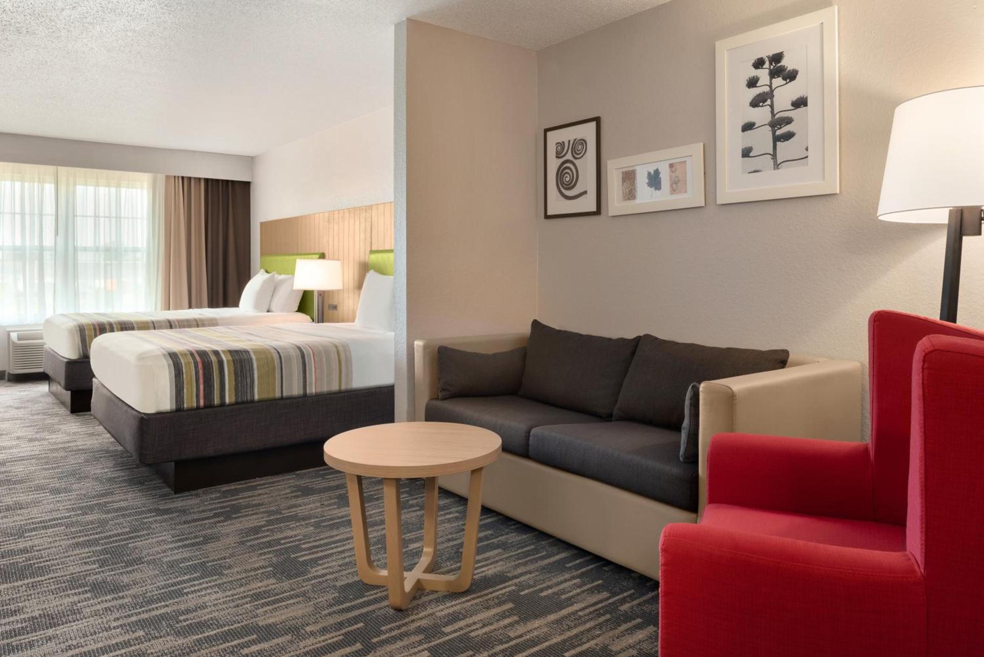 Country Inn & Suites by Radisson, Pella, IA photo 42