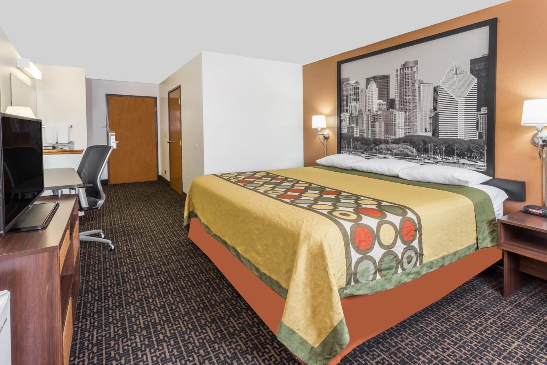 Super 8 by Wyndham Dixon photo 20