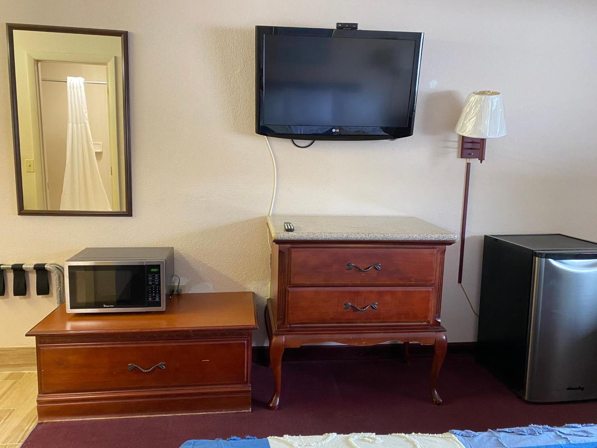 REGENCY INN photo 15