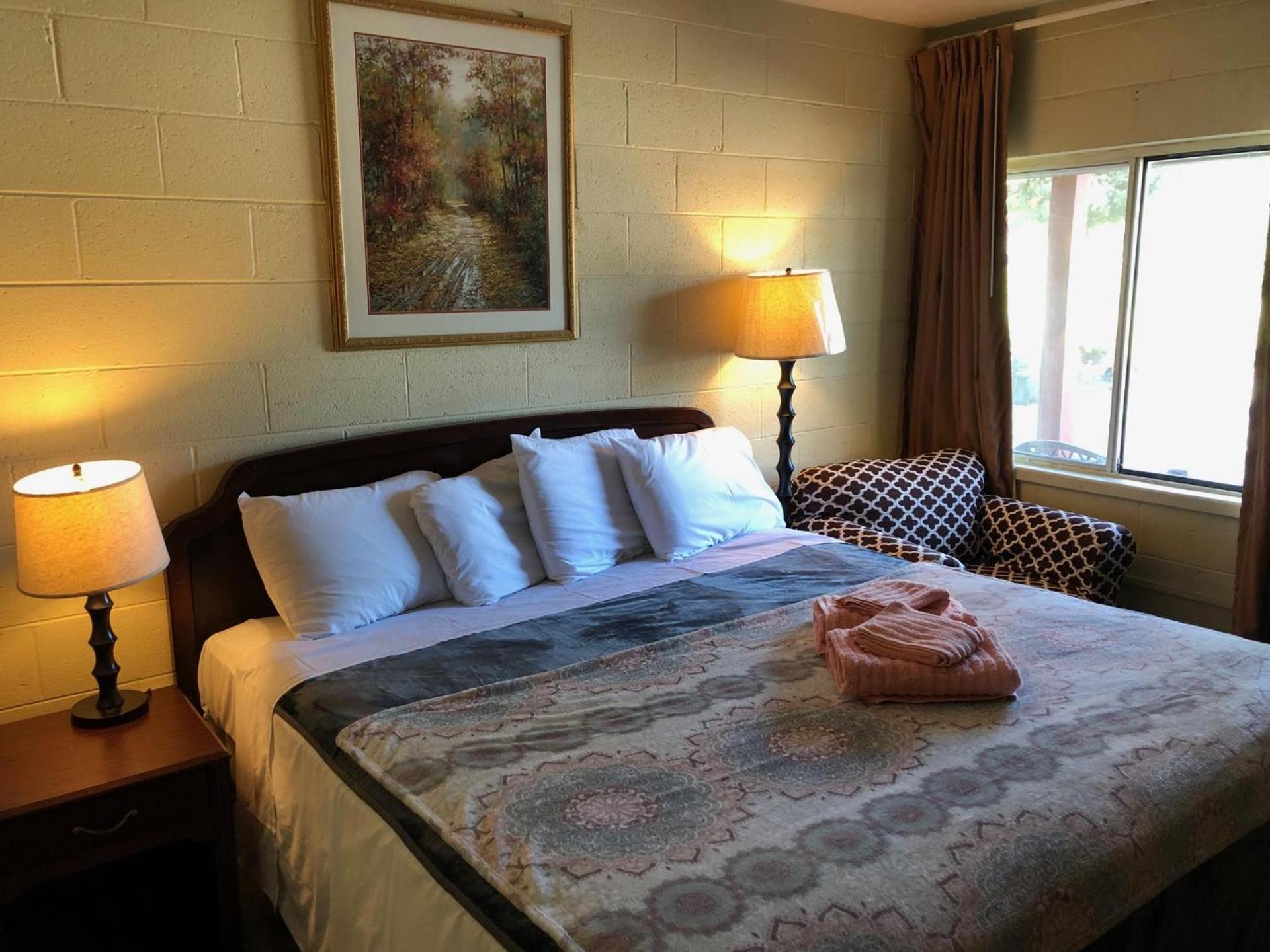 Rolling Hills Motel photo 6