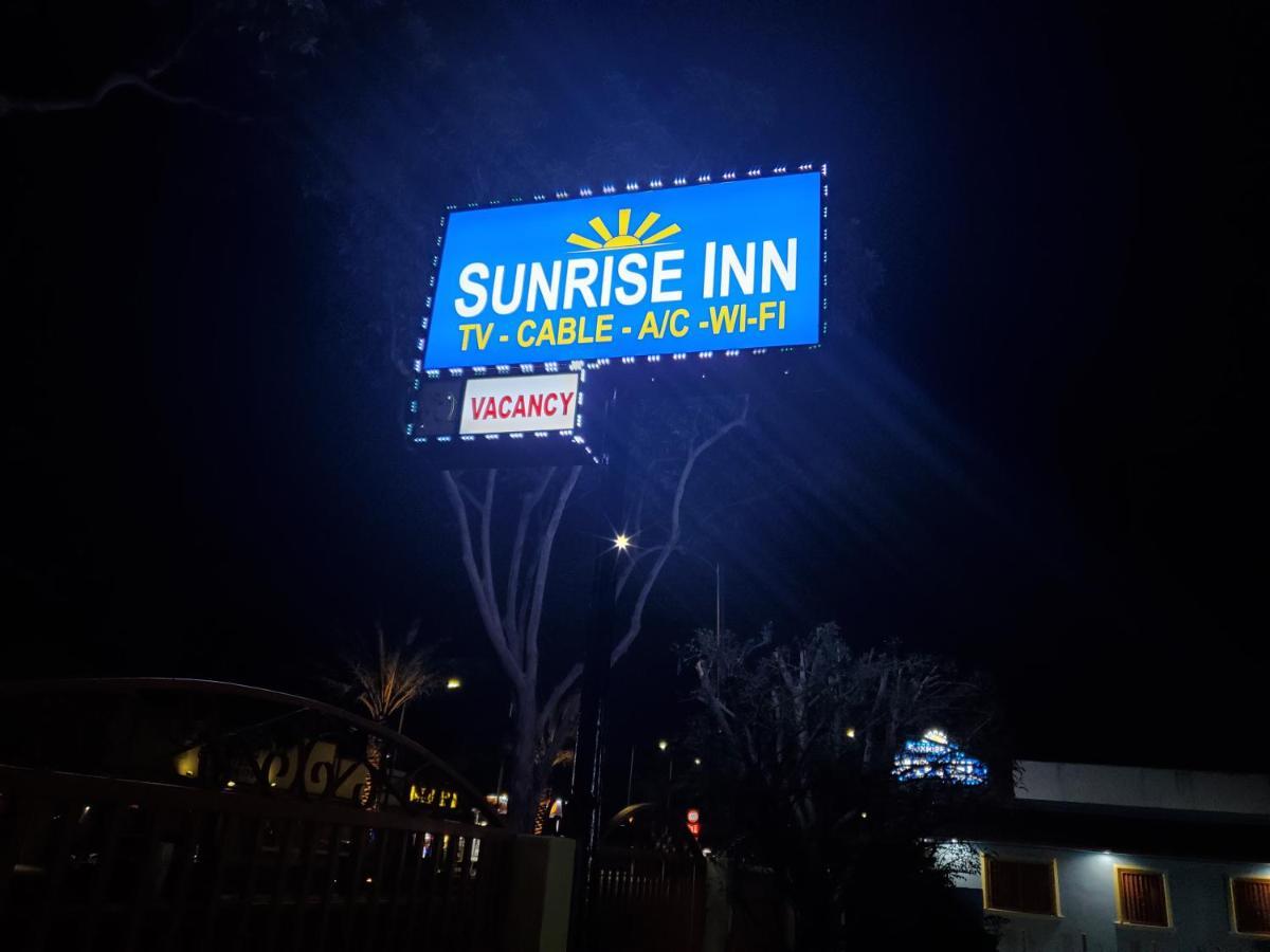 Sunrise Inn photo 3