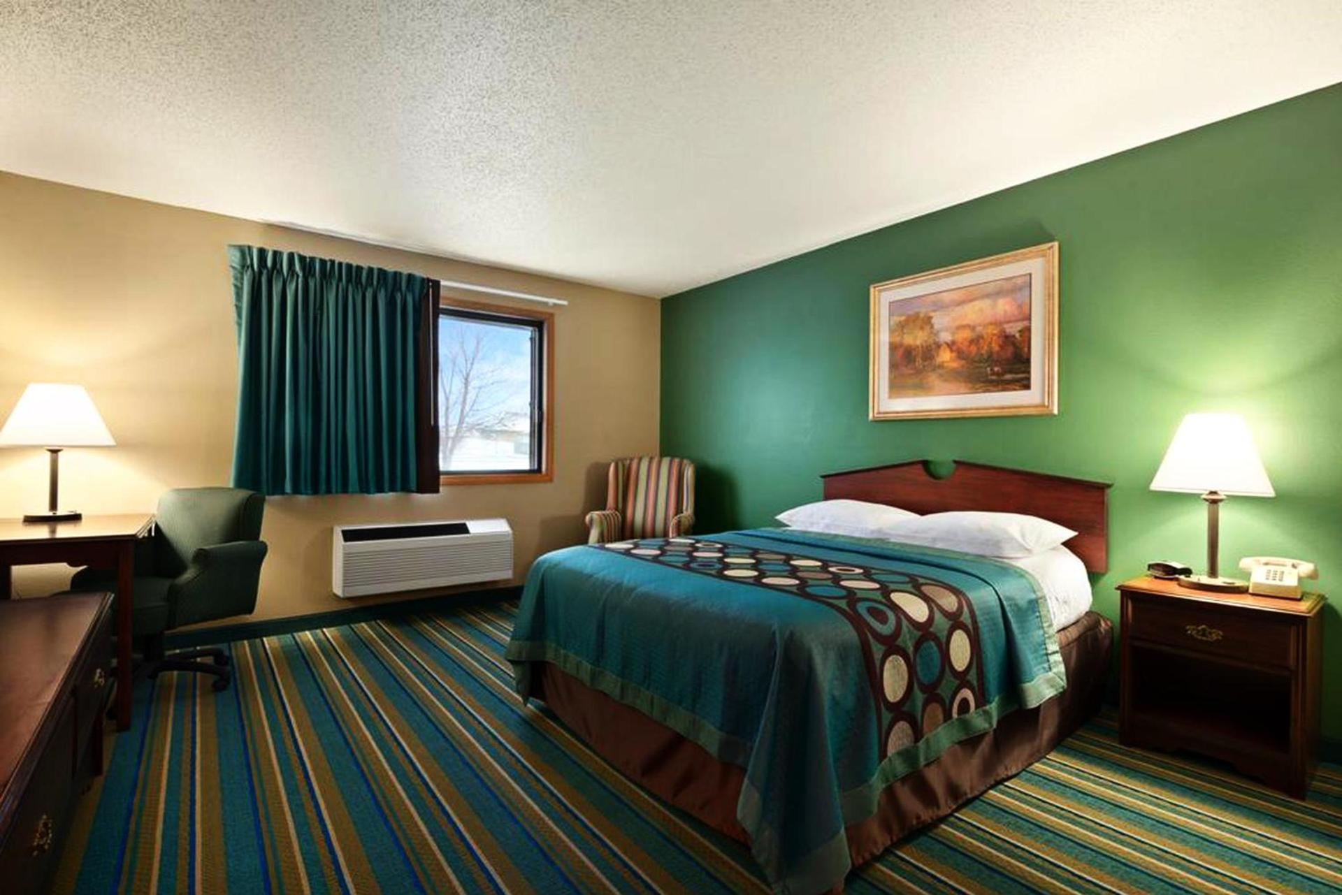 Coratel Inn & Suites by Jasper New Richmond photo 14