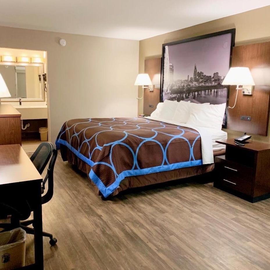 Super 8 by Wyndham Cookeville, TN photo 27