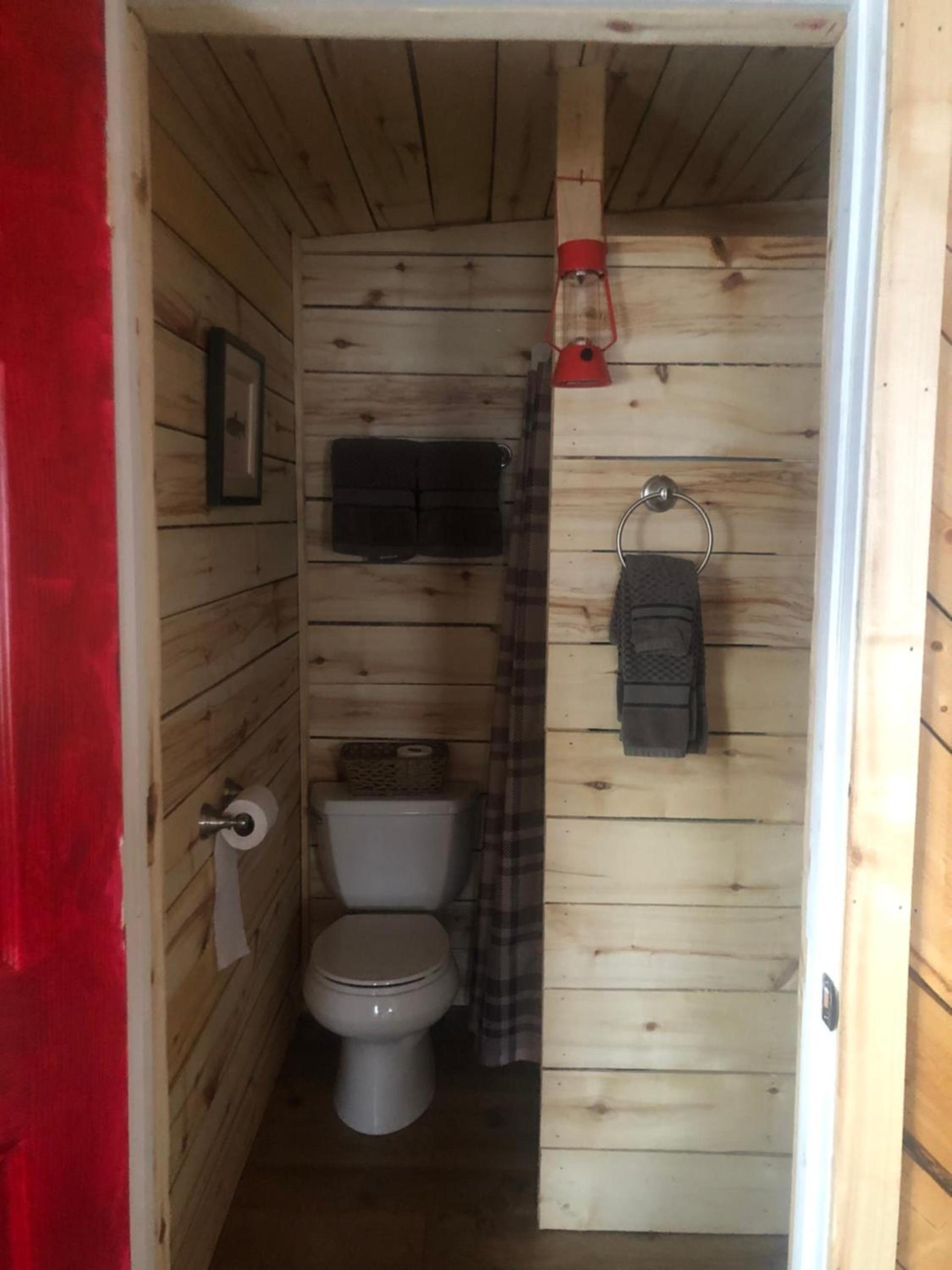 Wrangell Mountain Lodge- Private Bathroom with shower photo 80