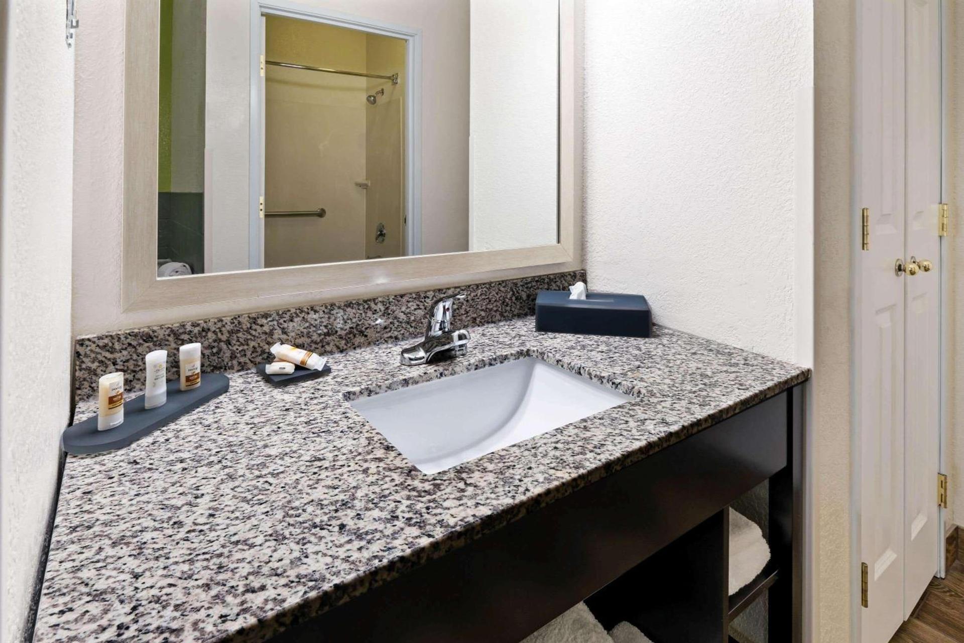 La Quinta by Wyndham Fruita photo 26