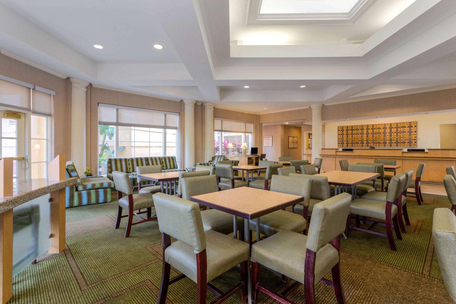 La Quinta by Wyndham Lakeland West photo 3