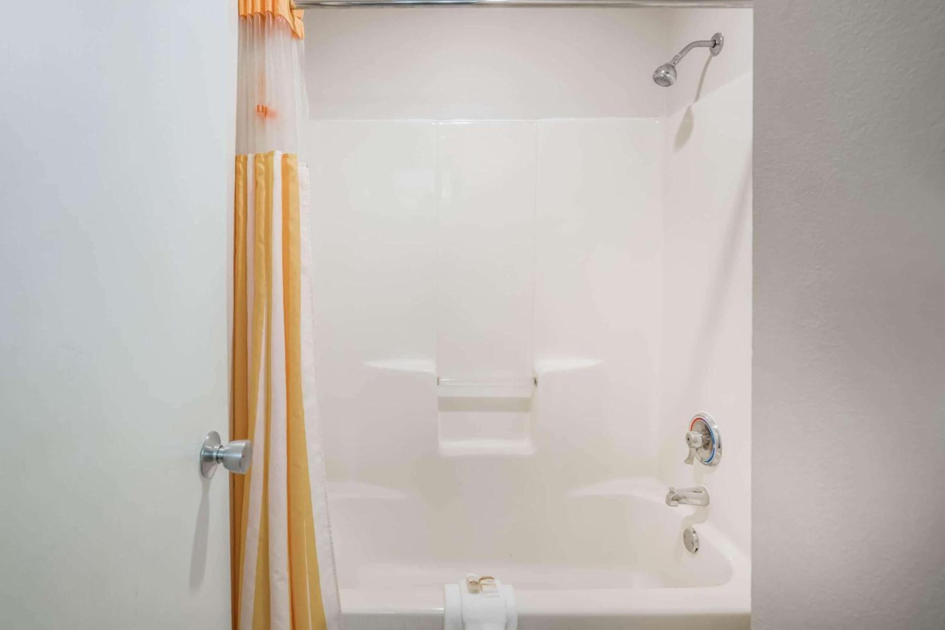 La Quinta by Wyndham Nashville Franklin photo 19