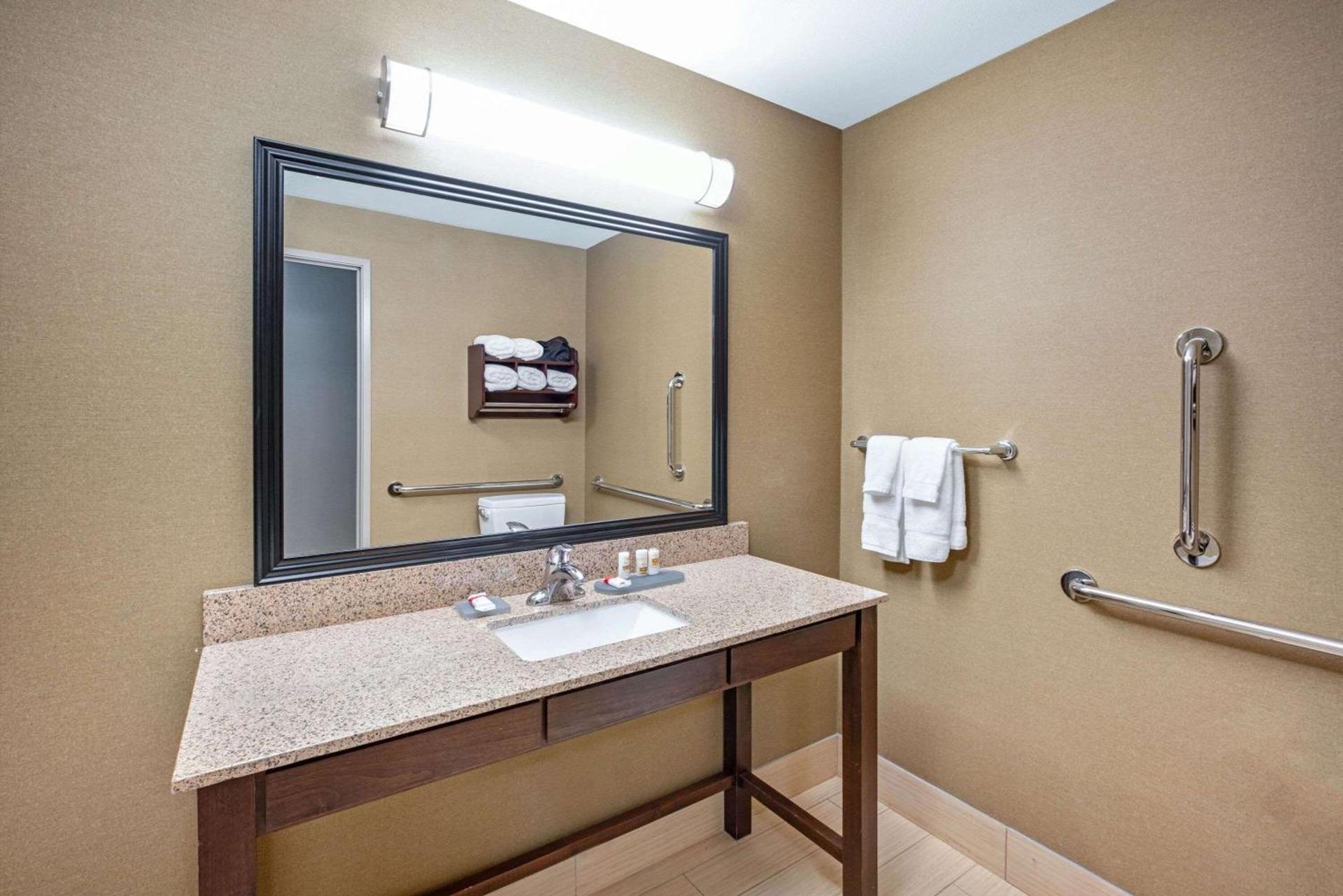 La Quinta by Wyndham Bellingham photo 66