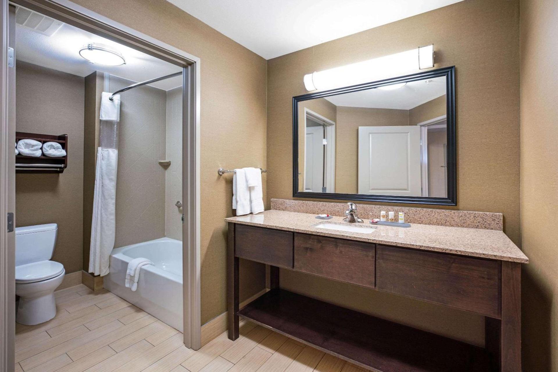 La Quinta by Wyndham Bellingham photo 61