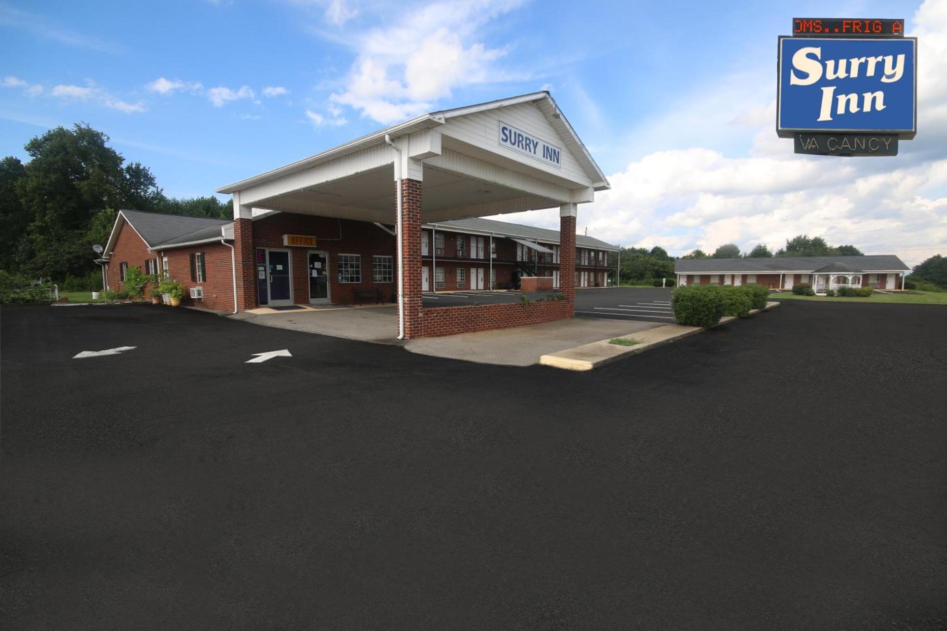 Surry Inn - Dobson - I-77 - Exit 93 photo 2
