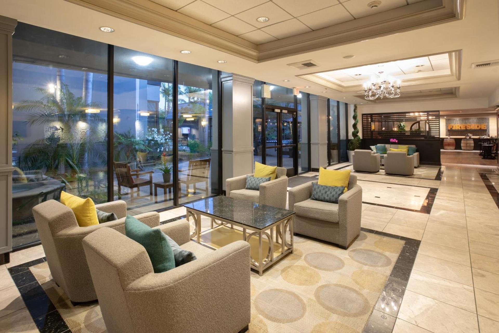 Crowne Plaza Costa Mesa Orange County by IHG photo 8
