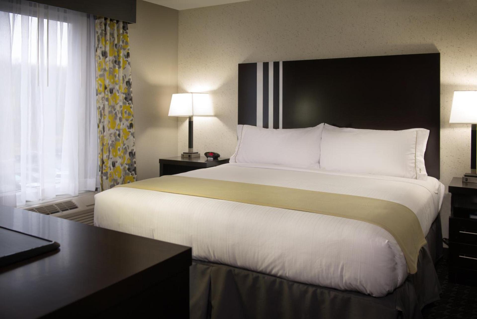 Holiday Inn Express and Suites Madison Central by IHG photo 20