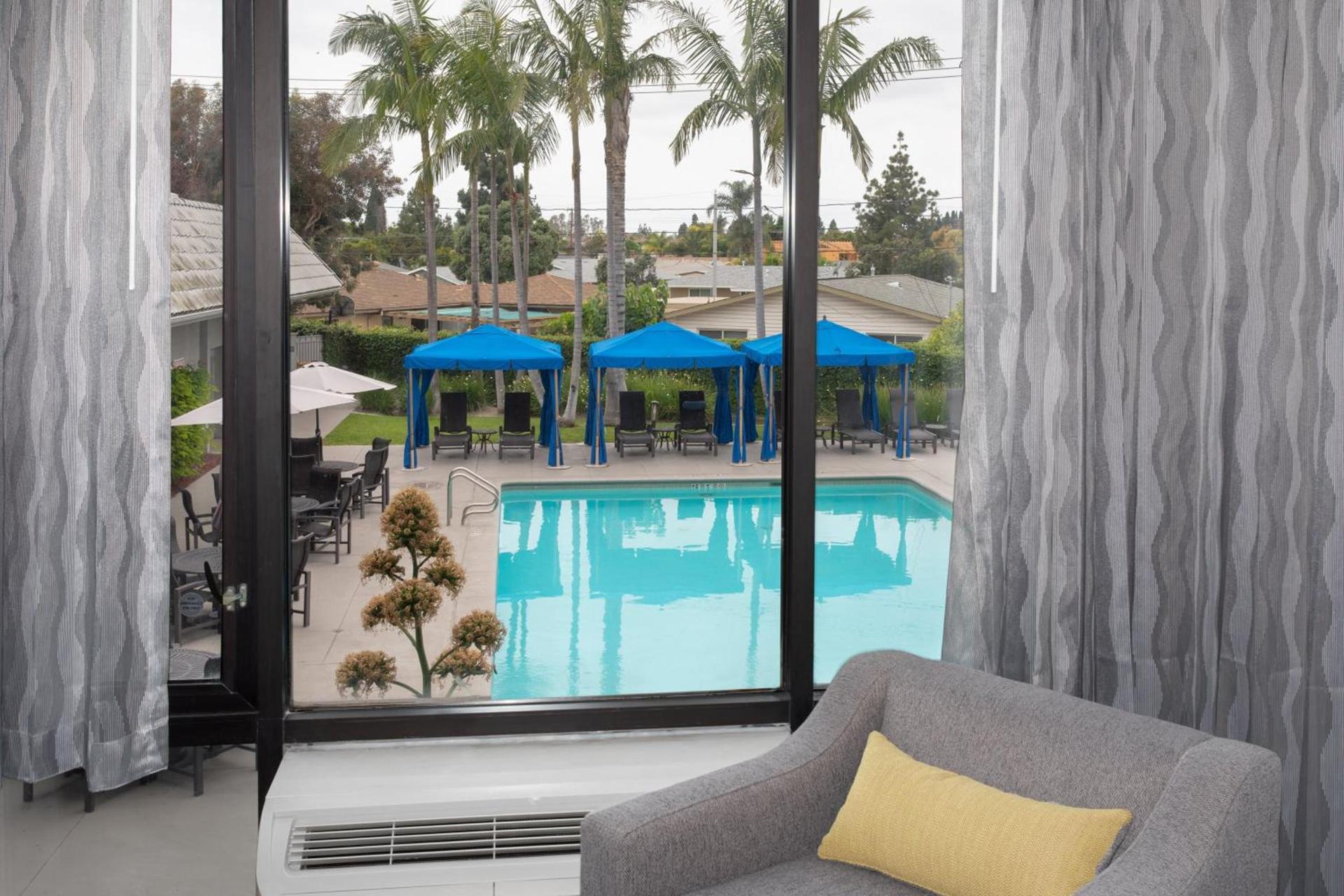 Crowne Plaza Costa Mesa Orange County by IHG photo 28