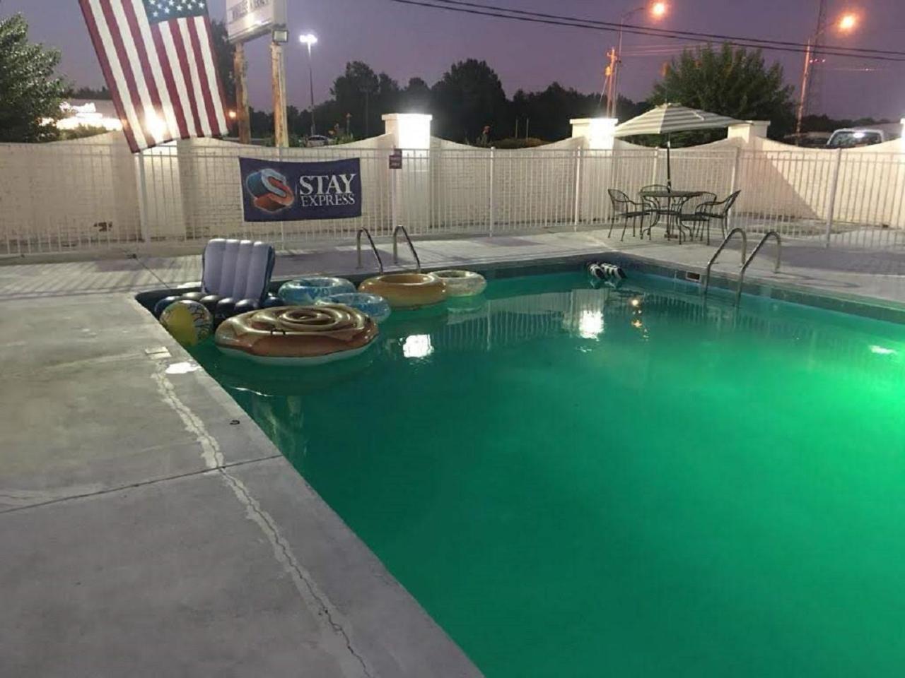 Stay Express Inn & Suites Demopolis photo 4