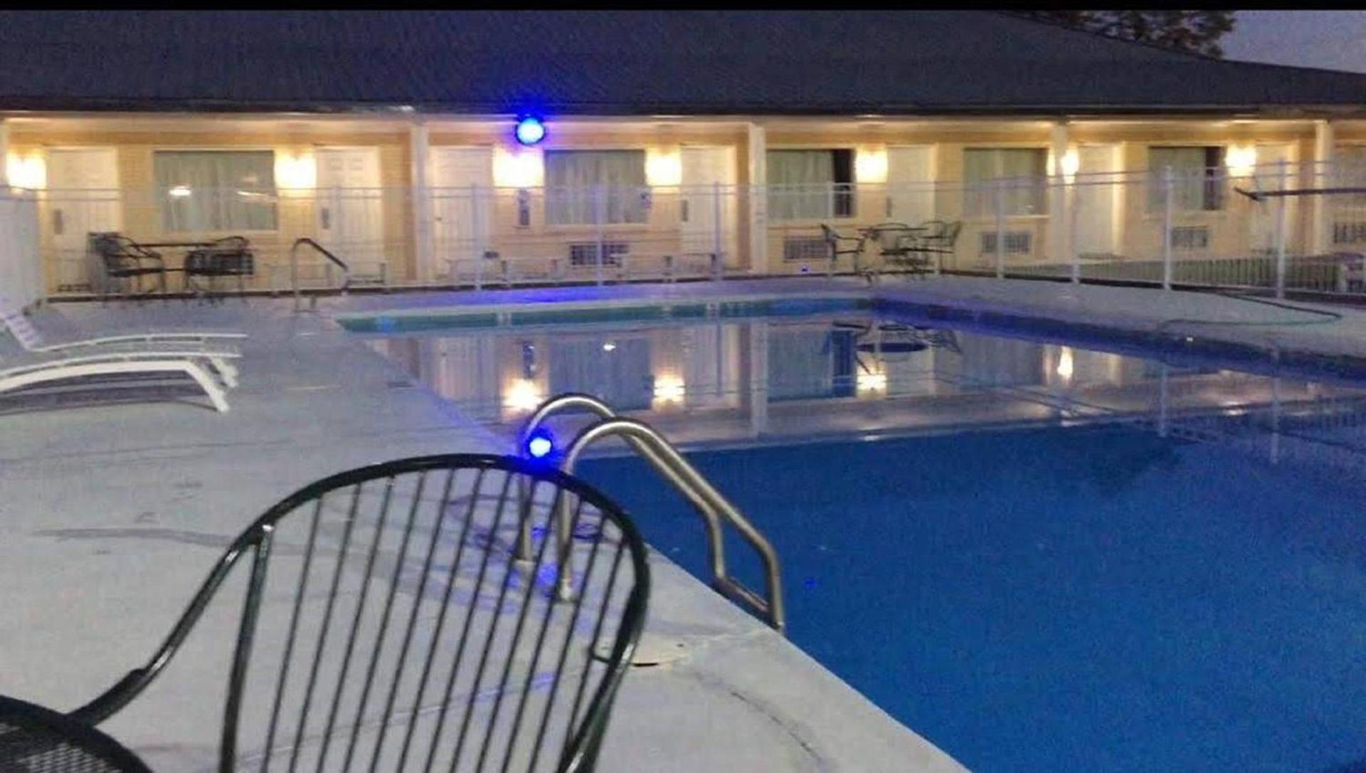 Stay Express Inn & Suites Demopolis photo 5