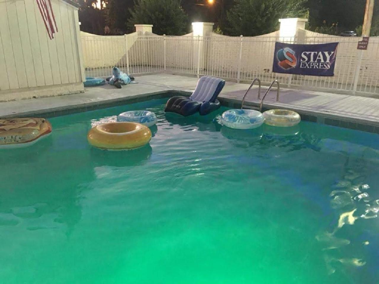 Stay Express Inn & Suites Demopolis photo 6