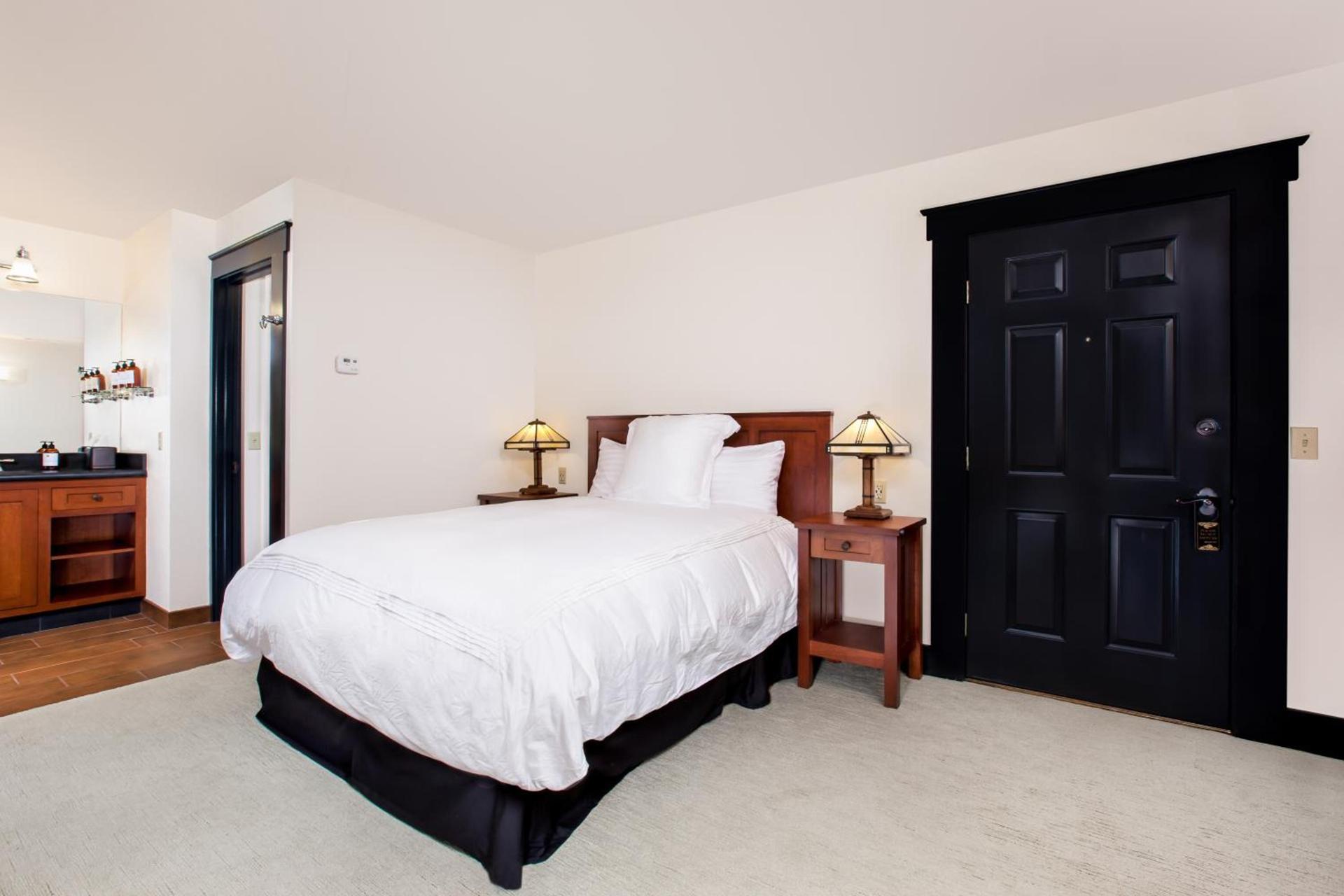 Noyo Harbor Inn photo 85