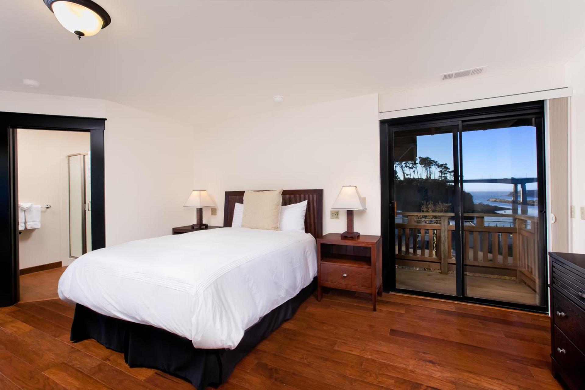 Noyo Harbor Inn photo 77