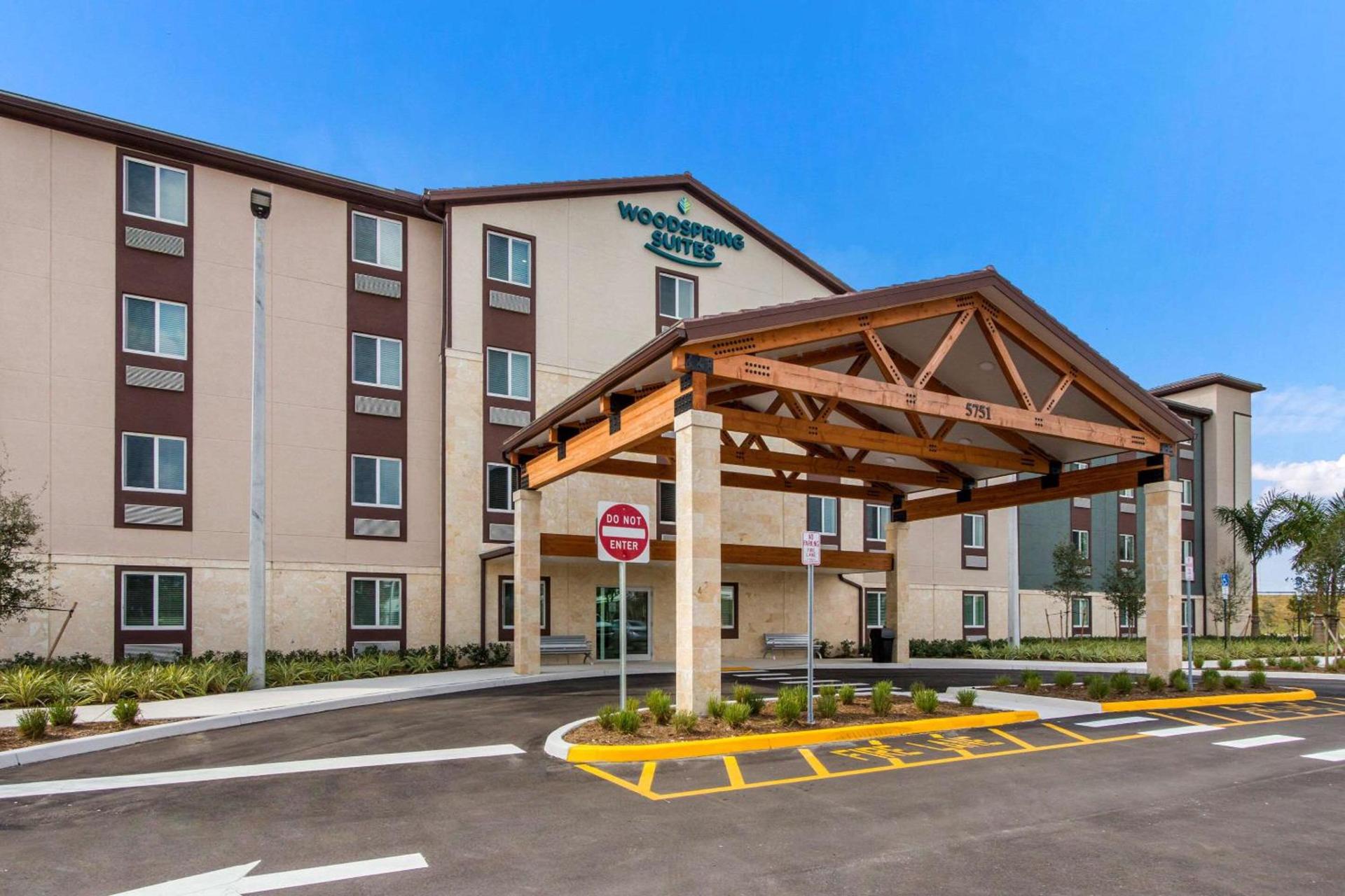 WoodSpring Suites Tamarac photo 2