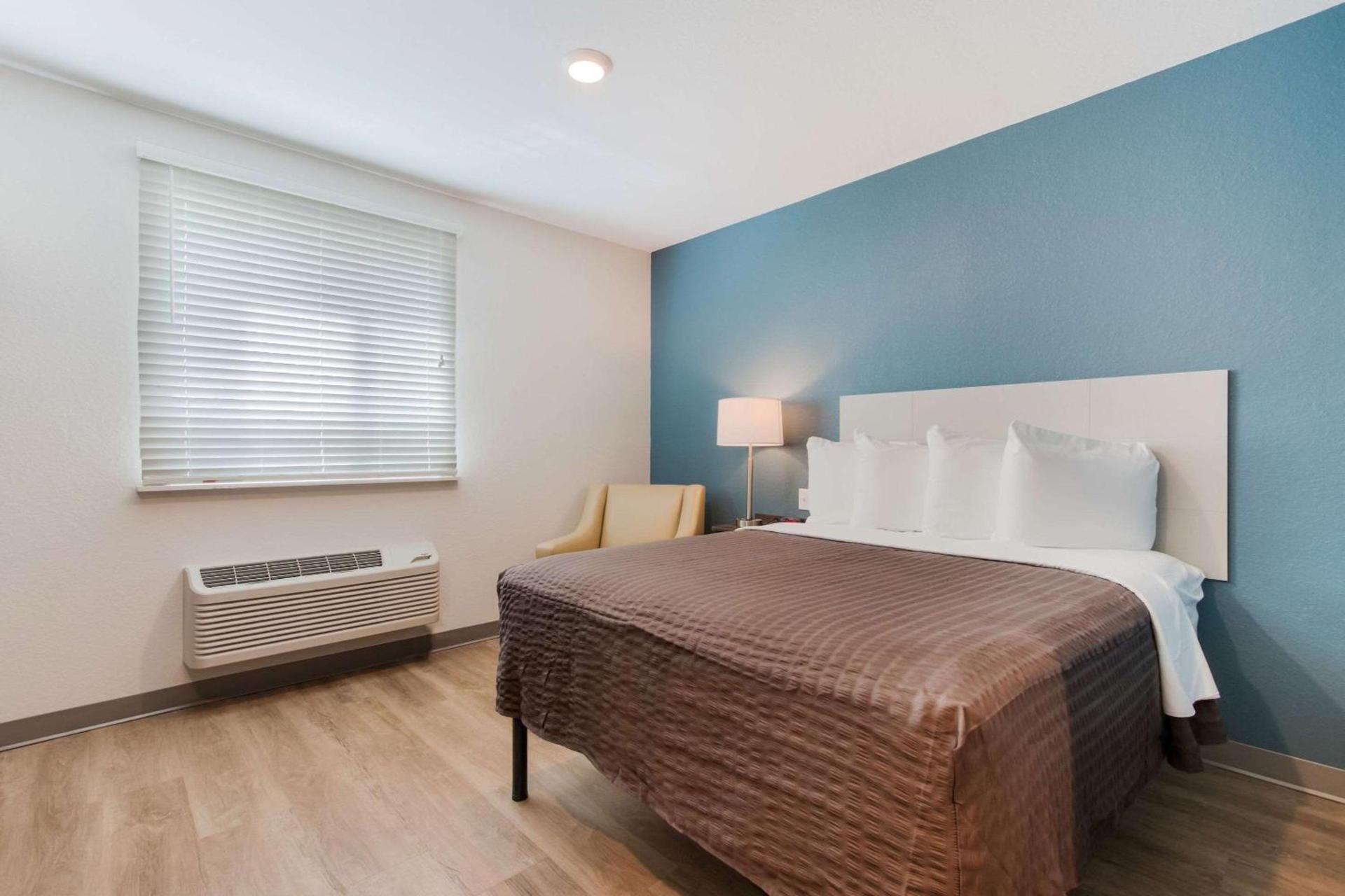 WoodSpring Suites Tamarac photo 10