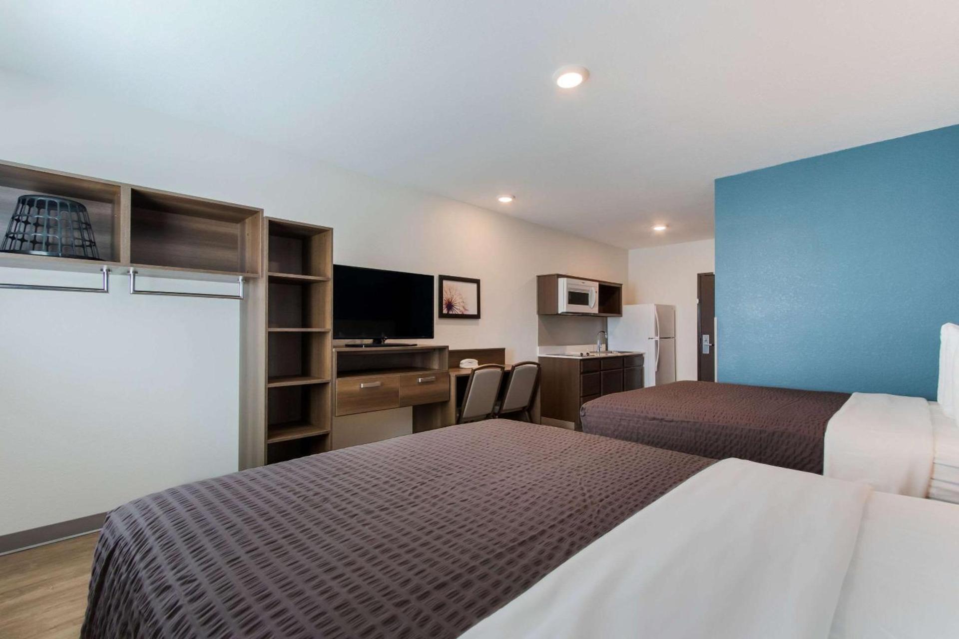 WoodSpring Suites Tamarac photo 18