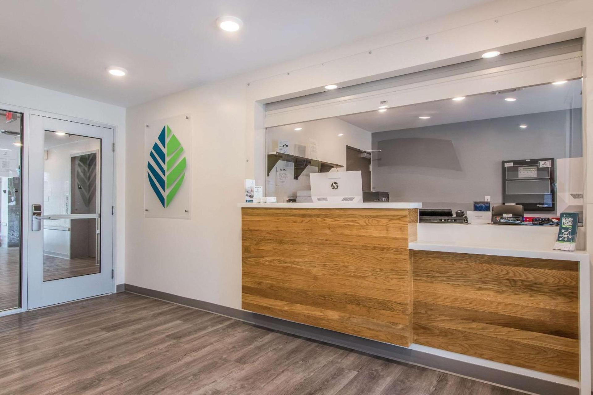 WoodSpring Suites Doral Miami Airport photo 5