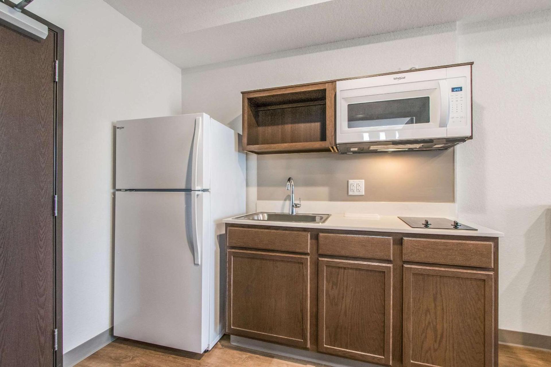 WoodSpring Suites Doral Miami Airport photo 19