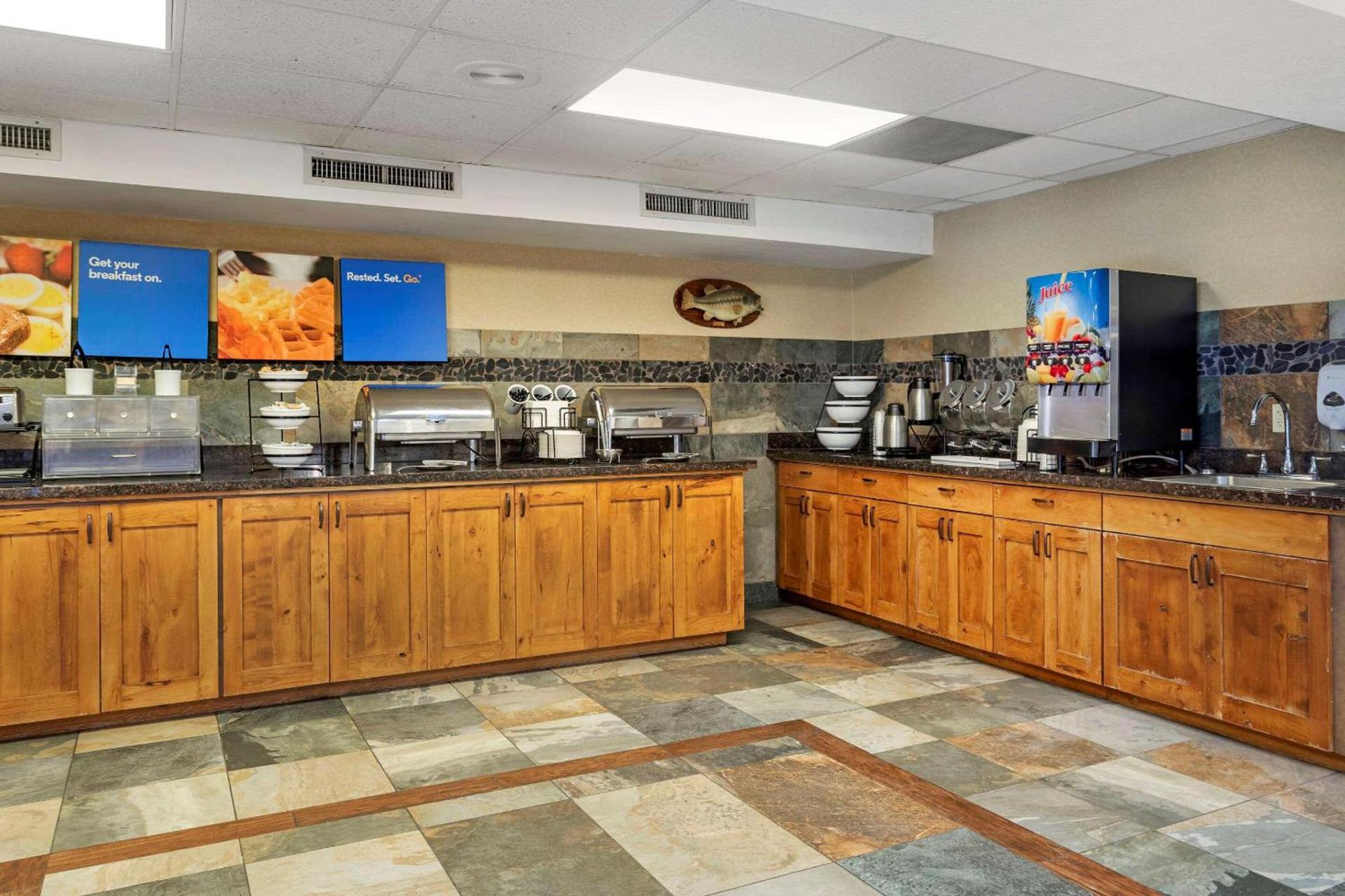 Comfort Inn at Thousand Hills photo 23