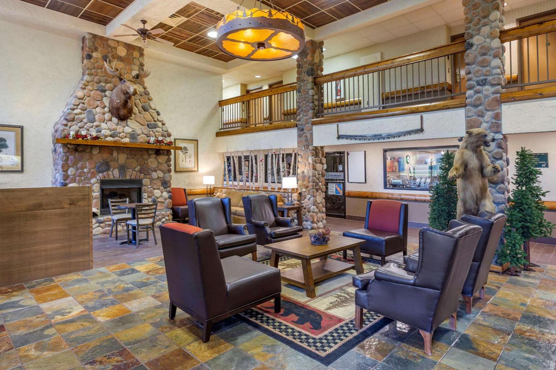 Comfort Inn & Suites Branson Meadows photo 5