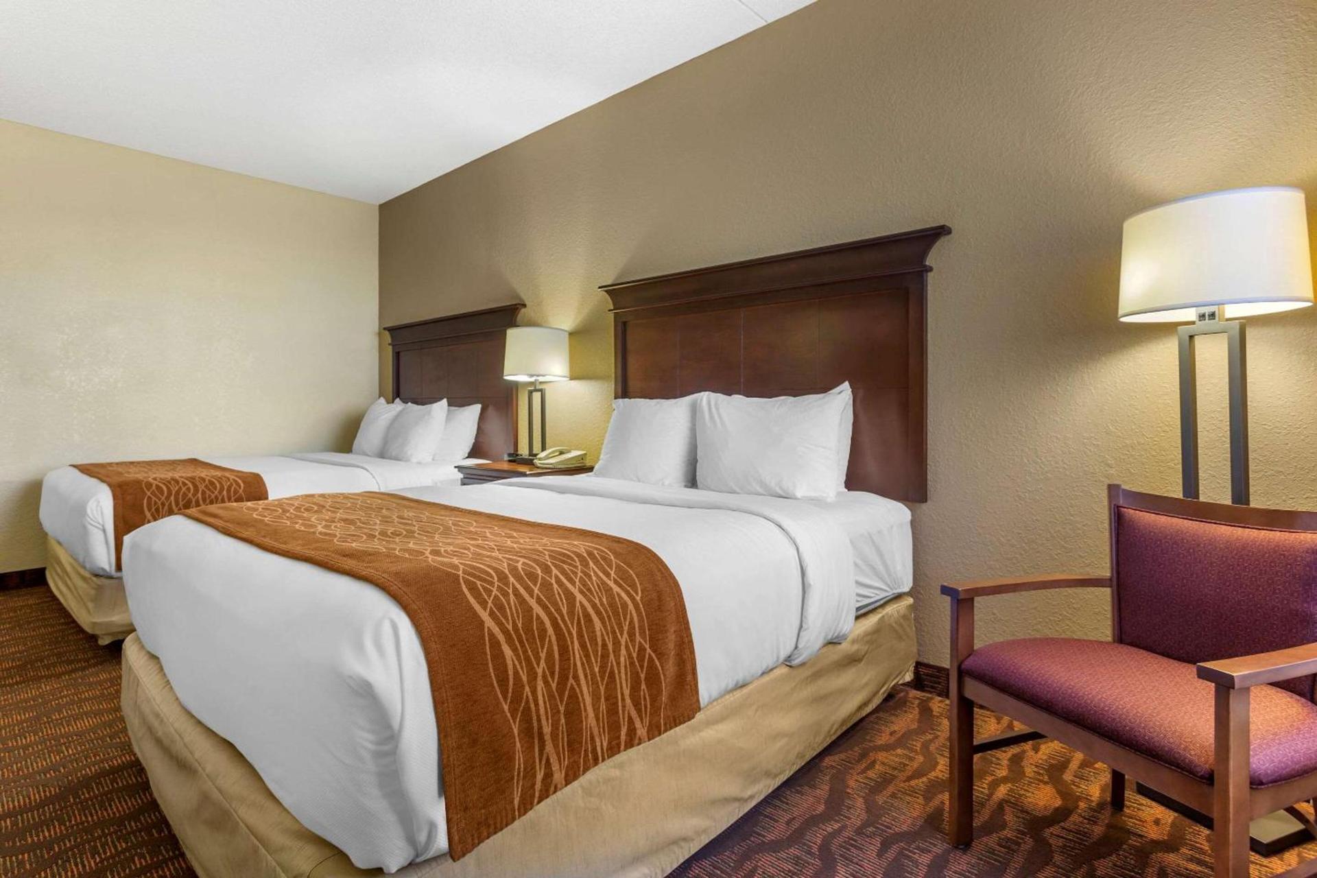 Comfort Inn & Suites Branson Meadows photo 18