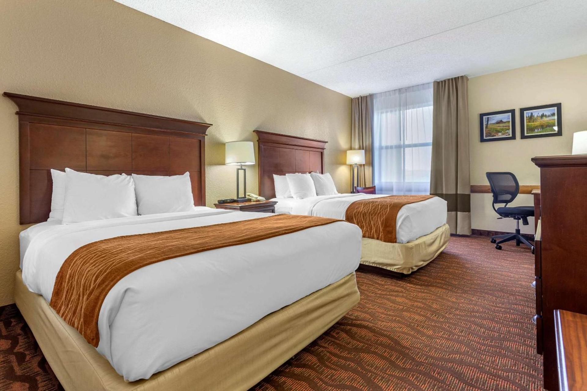 Comfort Inn & Suites Branson Meadows photo 17