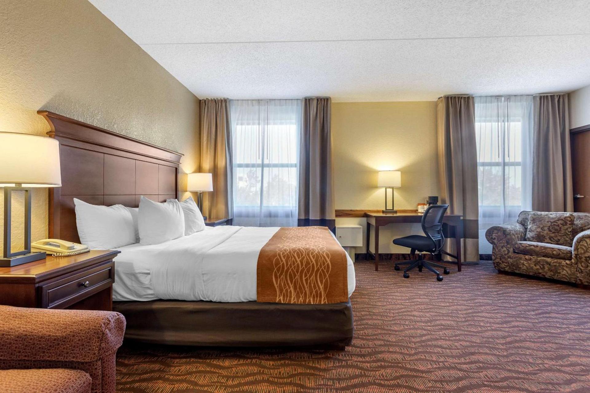 Comfort Inn & Suites Branson Meadows photo 28