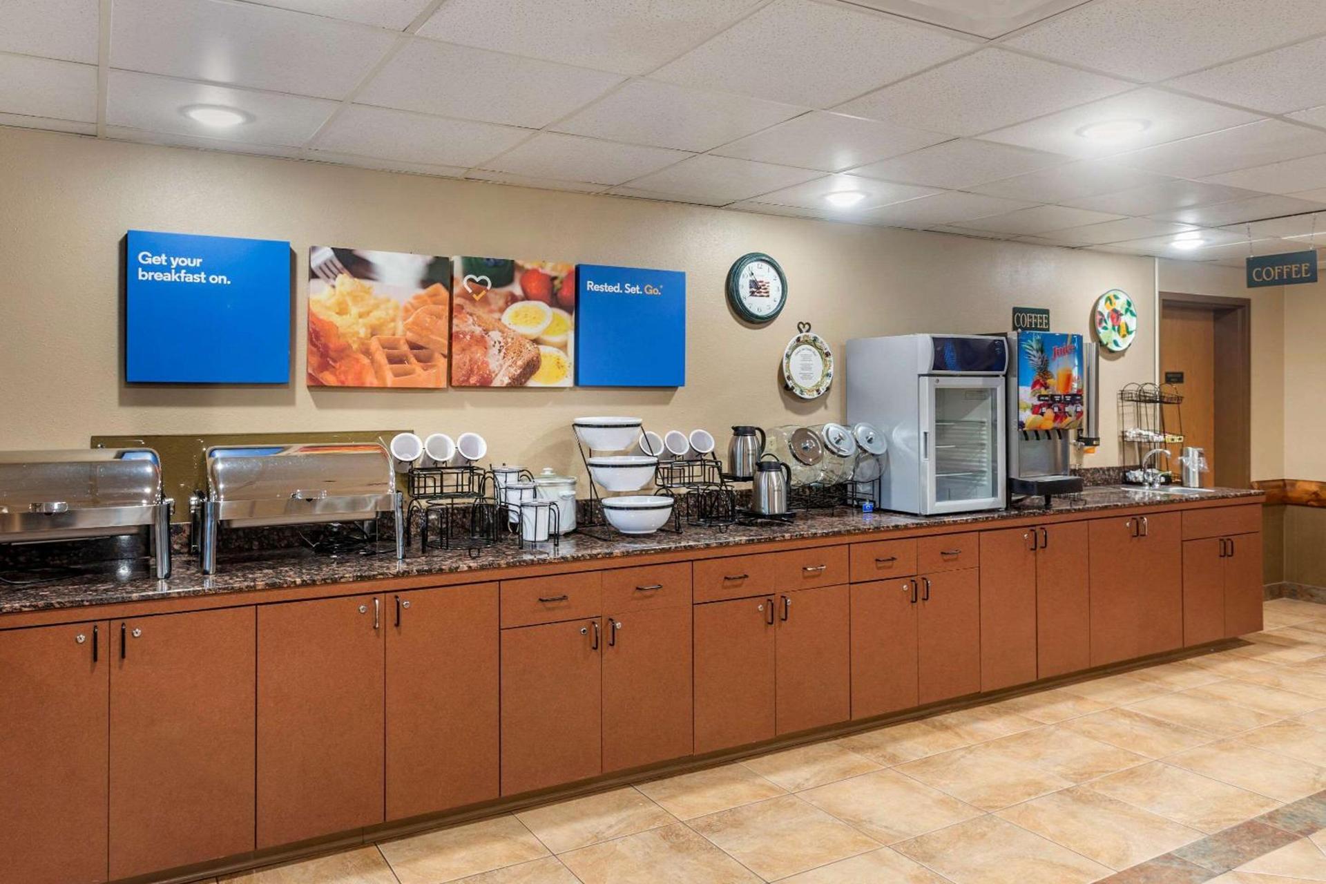 Comfort Inn & Suites Branson Meadows photo 44