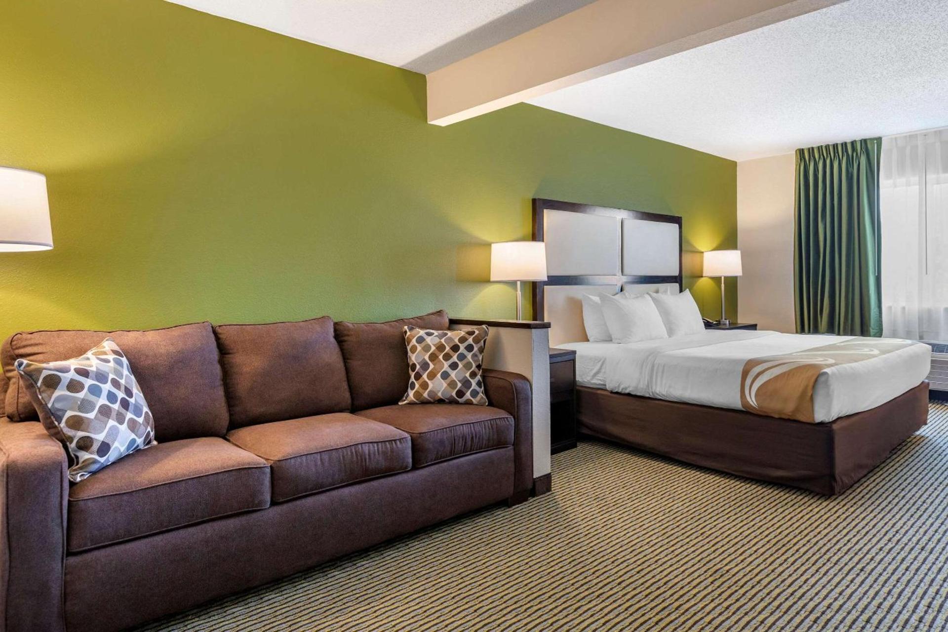 Quality Inn & Suites photo 20
