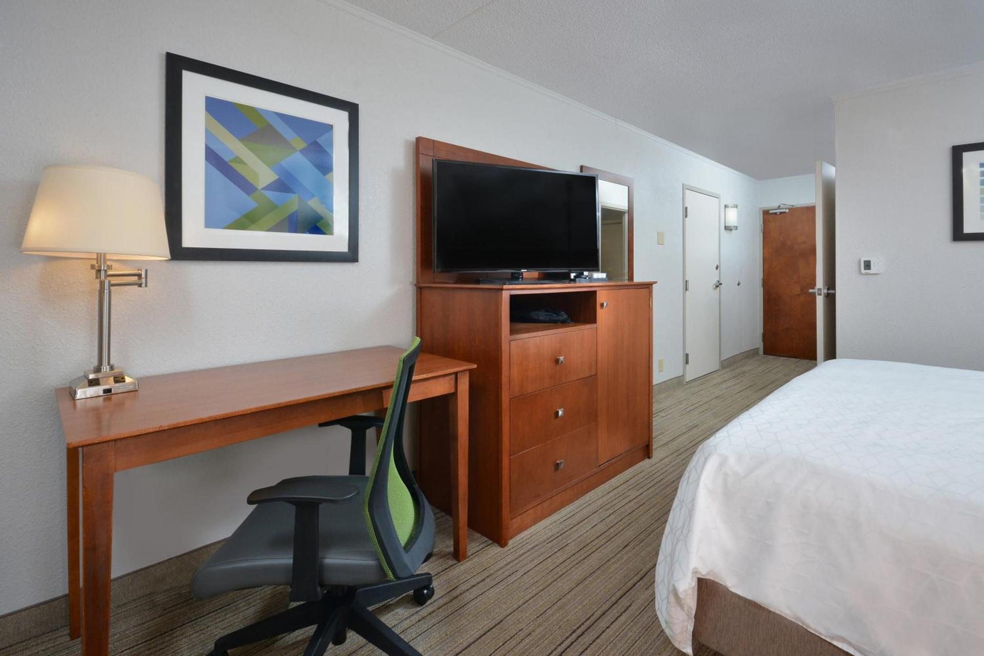 Holiday Inn Express Lynchburg by IHG photo 30