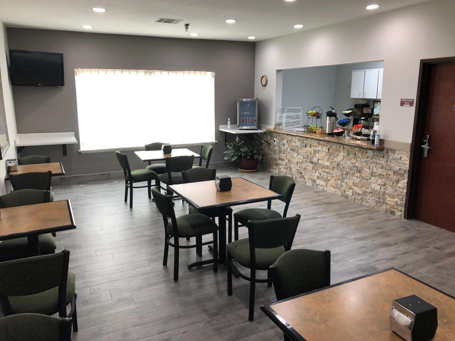 Lea County Inn photo 24