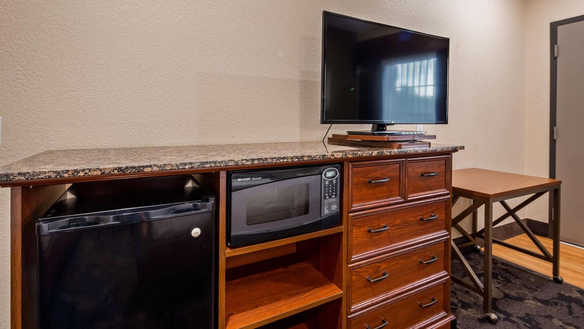 Best Western Plus Oklahoma City Yukon photo 8