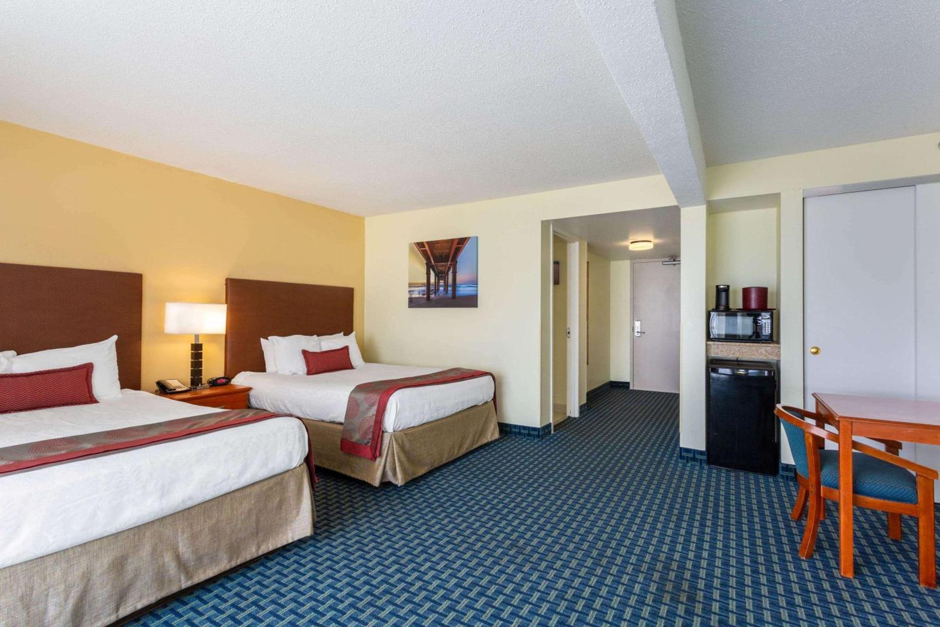 Ramada Plaza by Wyndham Virginia Beach Oceanfront photo 52